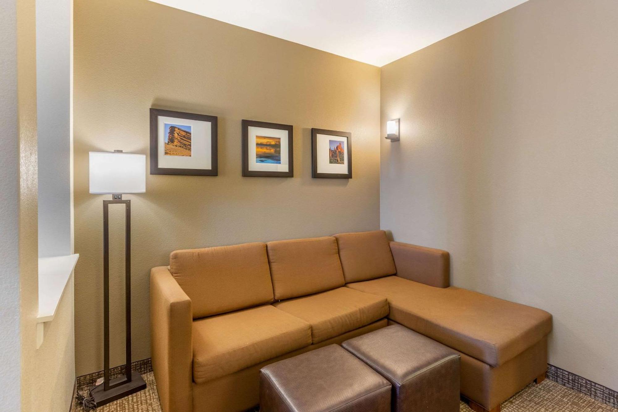 Comfort Suites Near Denver Downtown Dış mekan fotoğraf