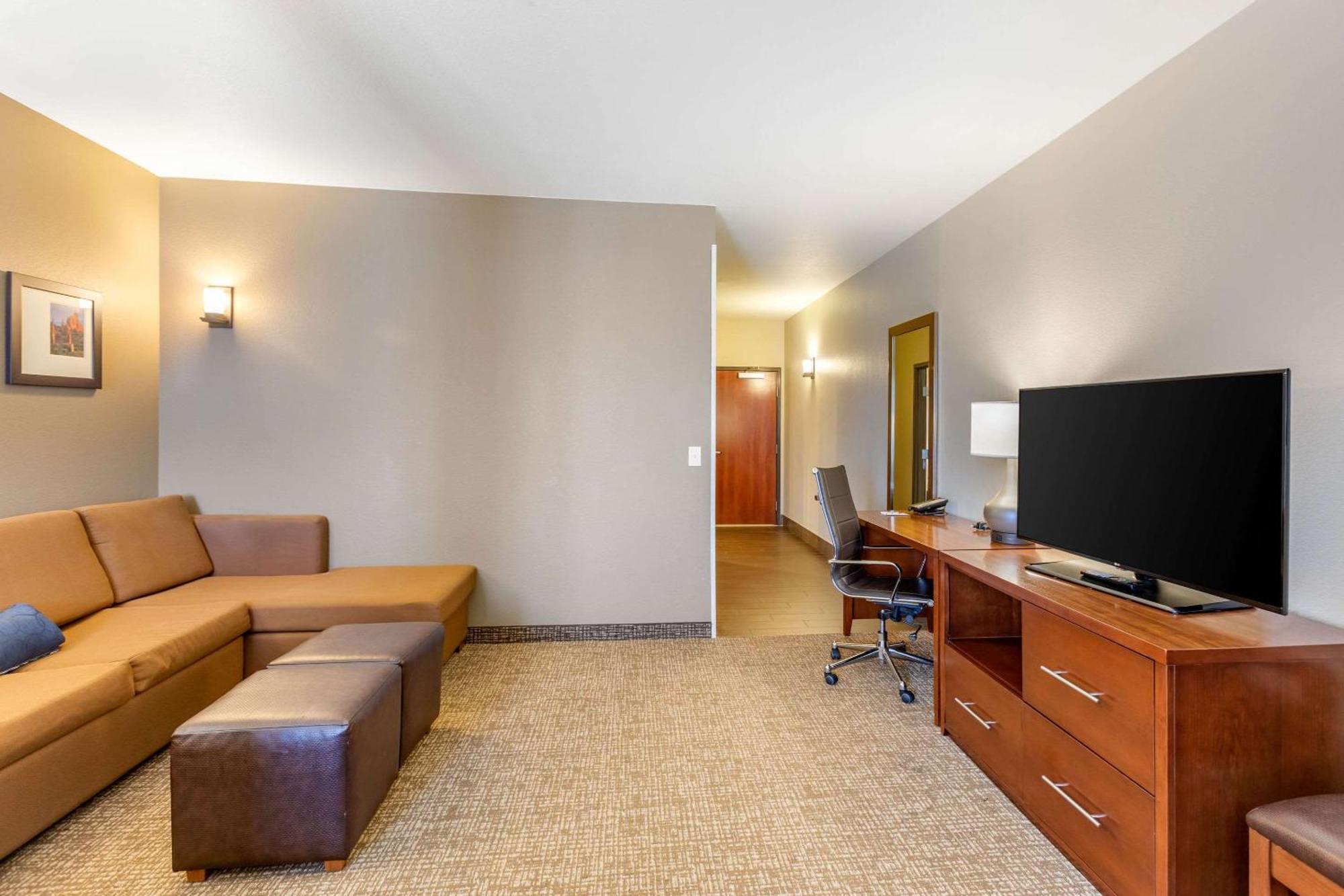 Comfort Suites Near Denver Downtown Dış mekan fotoğraf